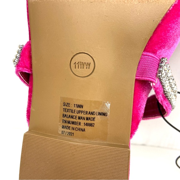 NWT Torrid Fuchsia Velvet Flats with Rhinestone Strap - Picture 13 of 15